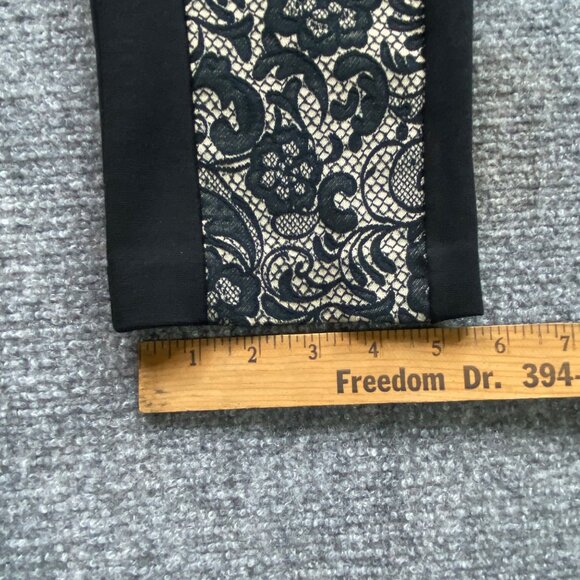 Chico's So Slimming Pants‎ Womens 00 XS Slim Leg Black & Lace Pattern - Picture 7 of 15